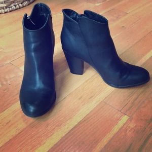 Black ankle boots.